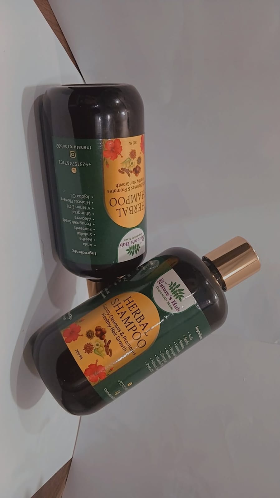 Nature’s Hub Herbal Shampoo 300ml
